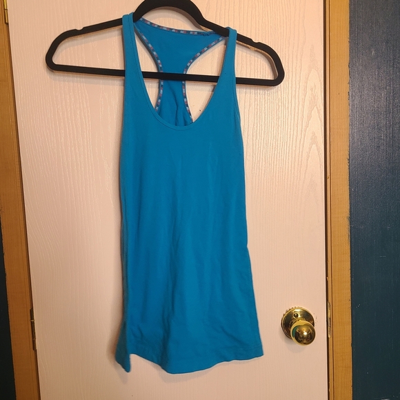 459 🎃lululemon Blue Racerback Tank Top - Picture 1 of 2